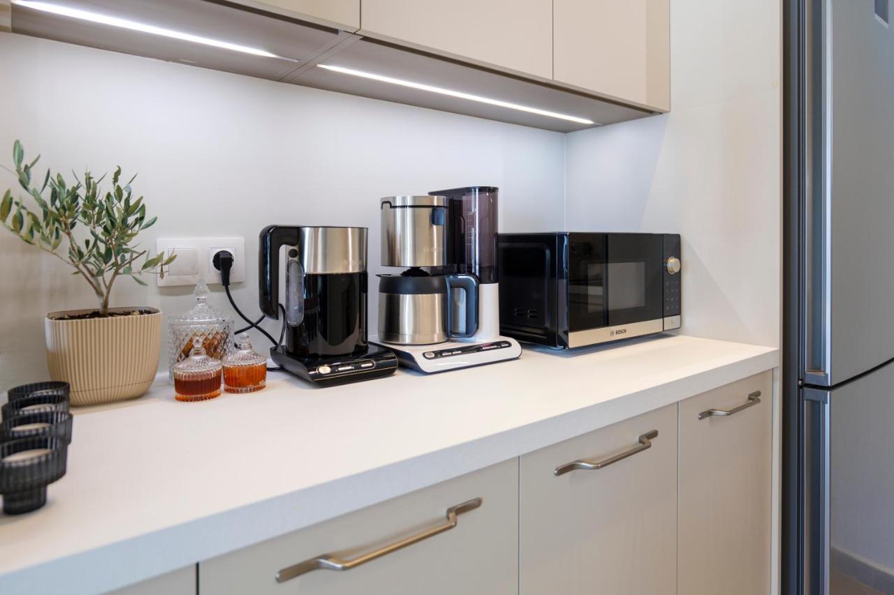 Acropolis Deluxe 2Br Apartment Афины Экстерьер фото