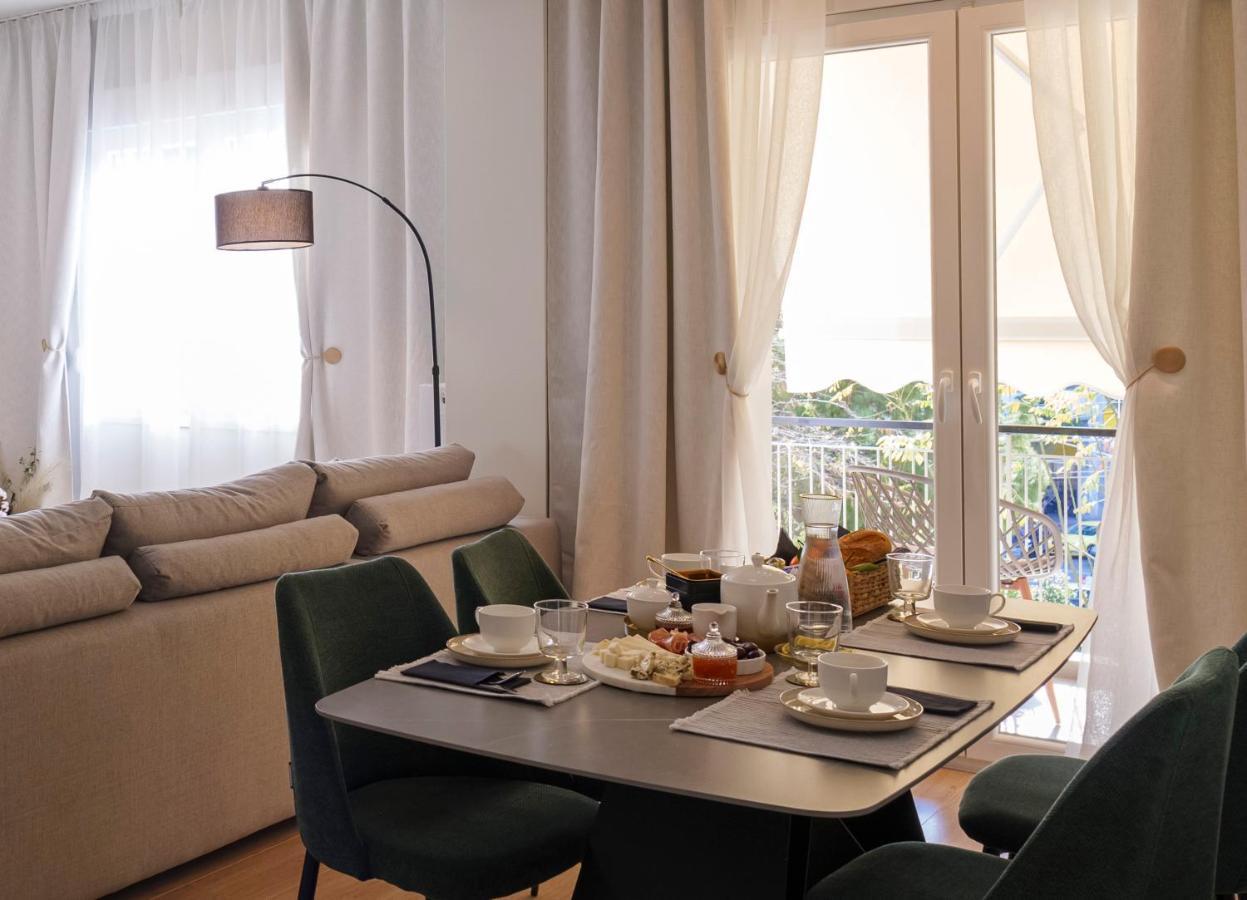 Acropolis Deluxe 2Br Apartment Афины Экстерьер фото